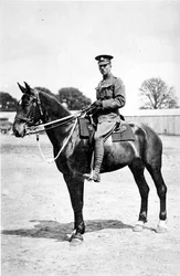 Starszy sierżant B.E.G Freeman na Spider, Canterbury 1918